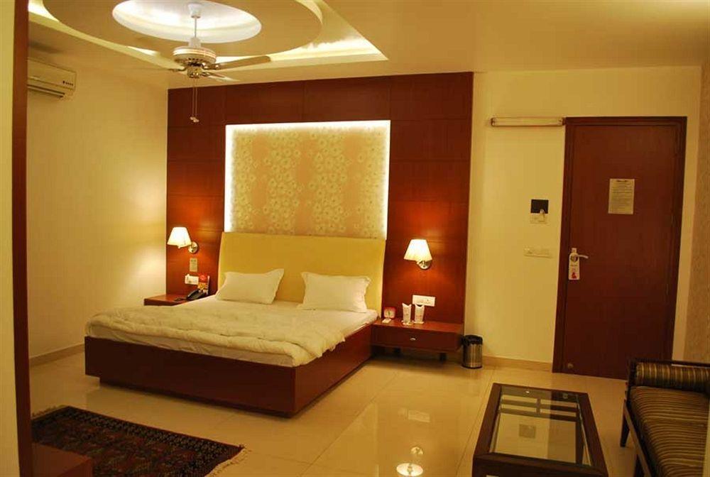 Hotel Arina Inn Neu-Delhi Exterior foto