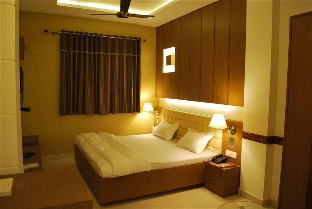 Hotel Arina Inn Neu-Delhi Exterior foto
